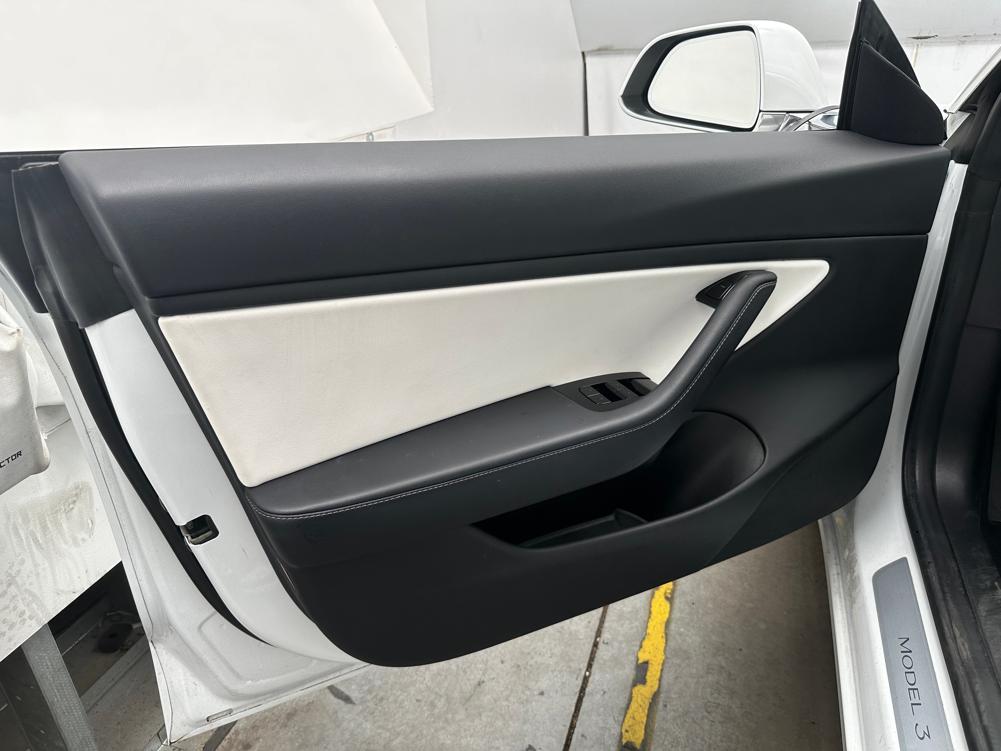 tesla model 3 2018 5YJ3E1EBXJF135066 image tesla model 3 2018 5YJ3E1EBXJF135066 image